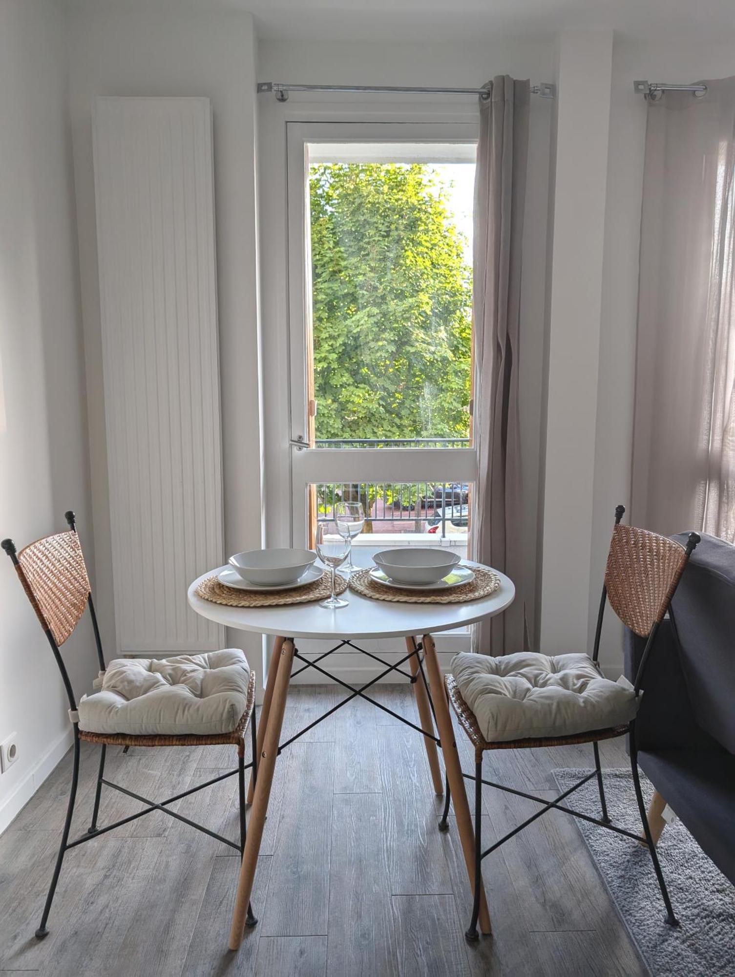 Evasion La Defense - Balcon & Wi-Fi, A 10 Min De Paris Apartment Courbevoie Luaran gambar